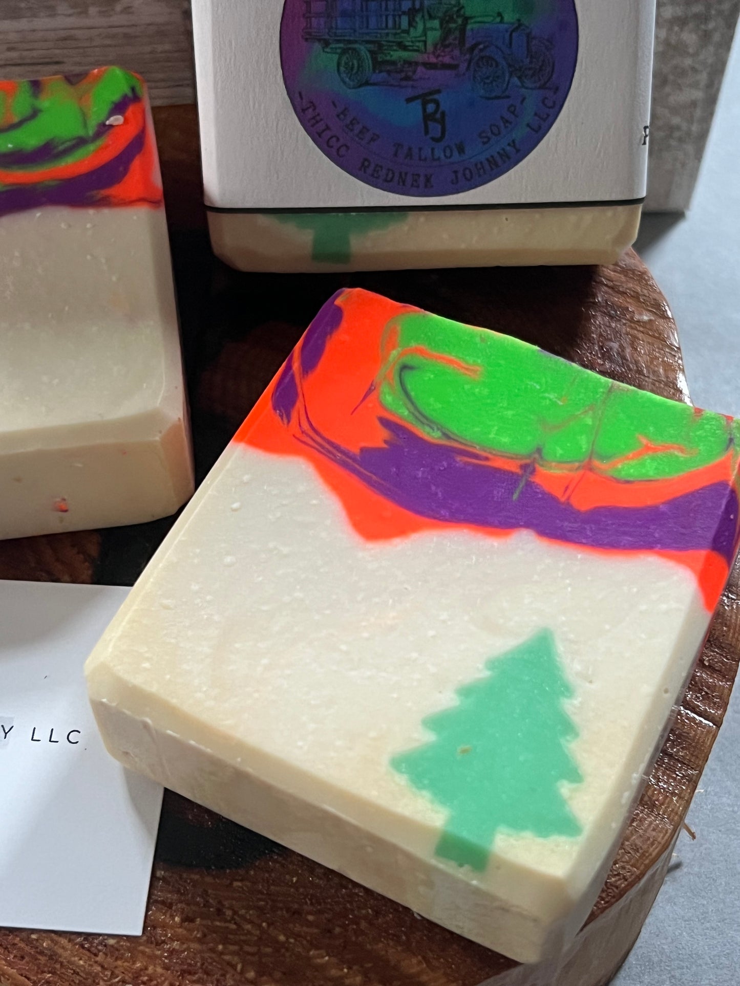 Heifer Skrub Snowy Northern Lights (Cranberry, Apple, Fig, Pine, Fir) Handmade Beef Tallow Soap